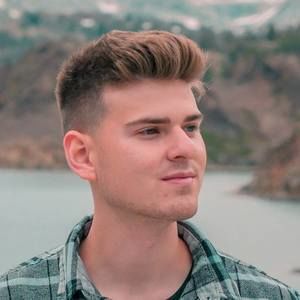 Meet your Posher, Cameron